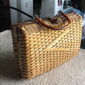 Vintage basket clutch